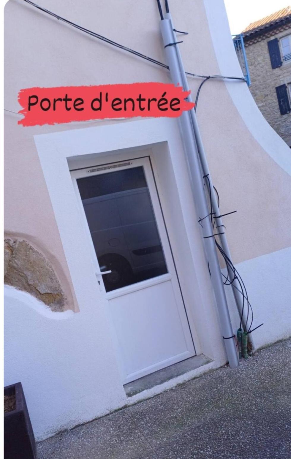 En Rez-de-chaussee Apartment